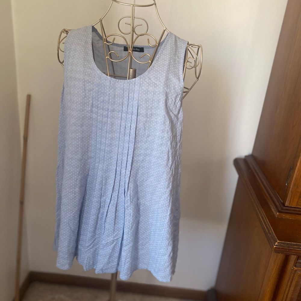 Doe & Rae Pintuck Pleat Sleeveless Top Blue